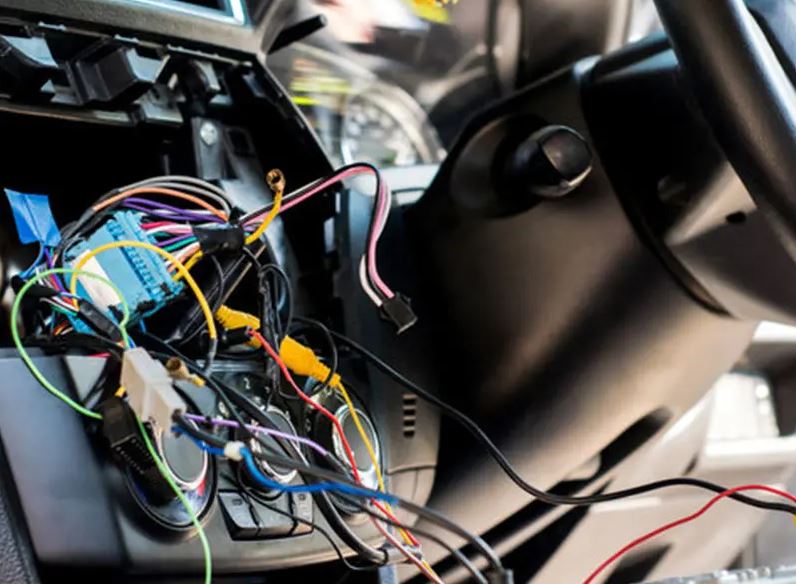 تعمیرات سیستم برق خودرو در رشت